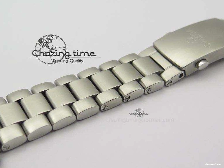 0314 Planet Ocean SS Bp Maker 45mm Black Bezel On SS Bracelet A OnTrend 8218